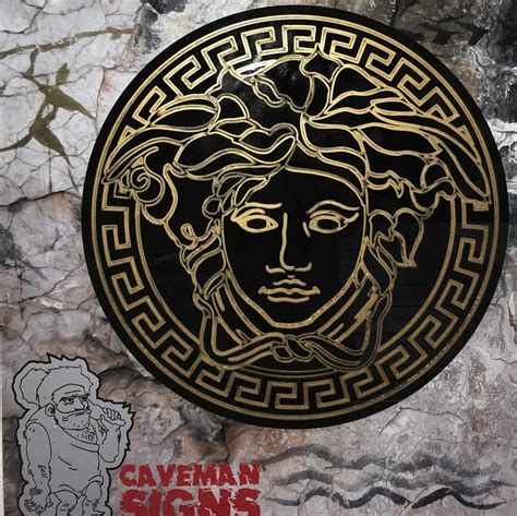 is the versace symbol medusa.